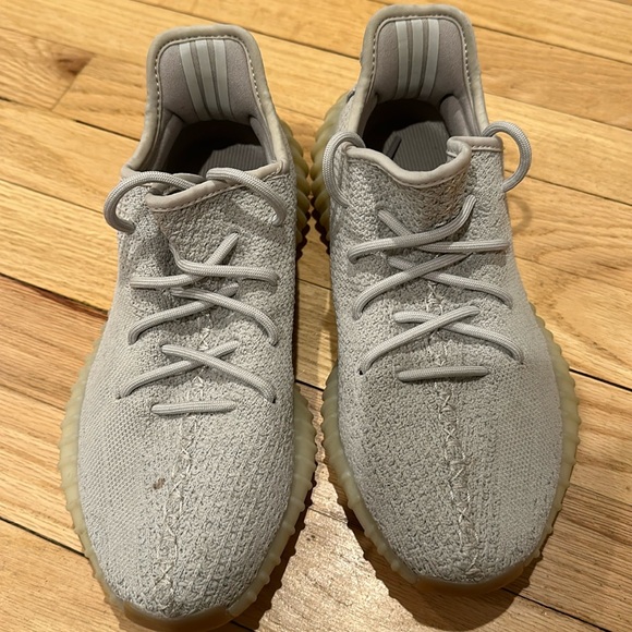 Yeezy Boost 350 V2 Sesame - Picture 2 of 9
